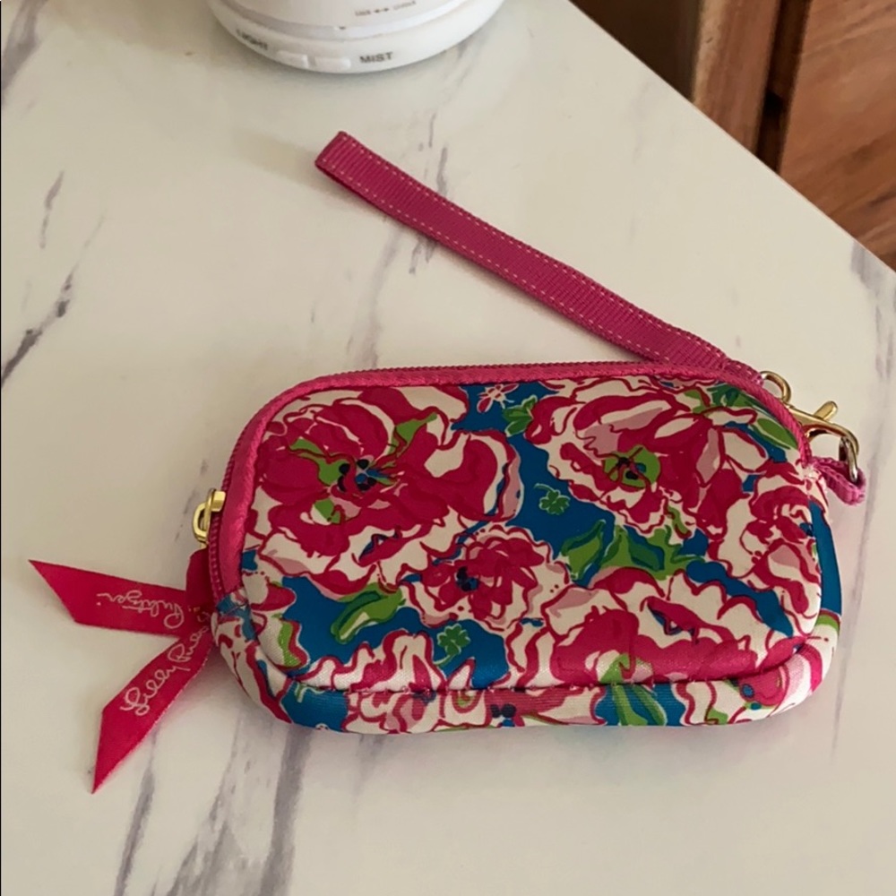 Lilly pullitzer wristlet